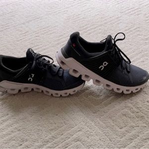 ON Running Cloudswift Sneakers Size 7.5